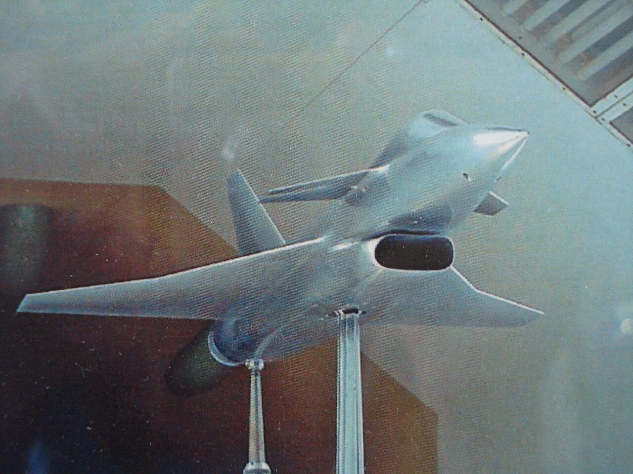 Novi_avion_YU_01.JPG