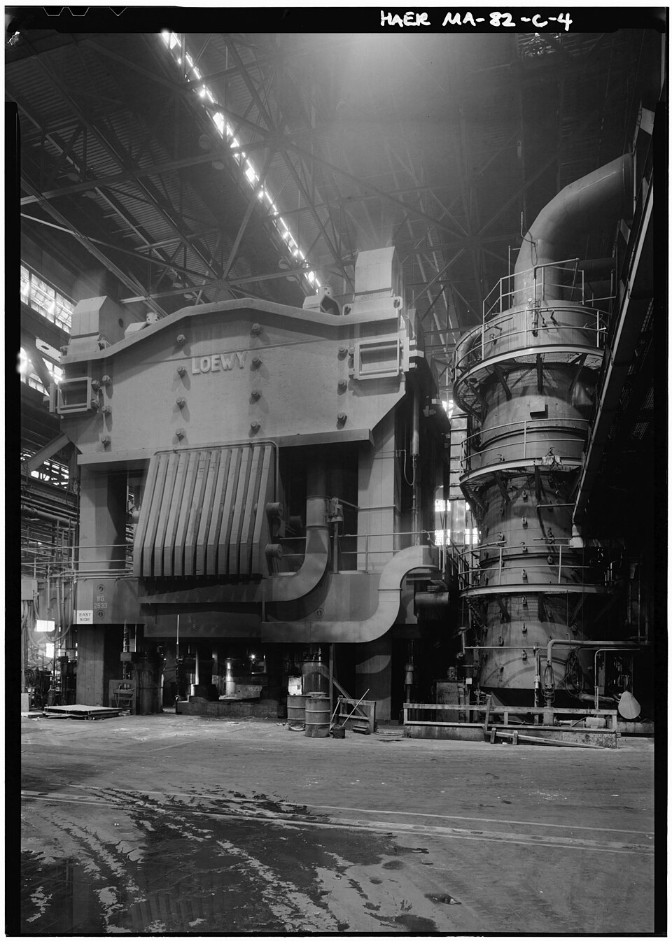 Wyman_Gordon_50000_ton_press.jpg